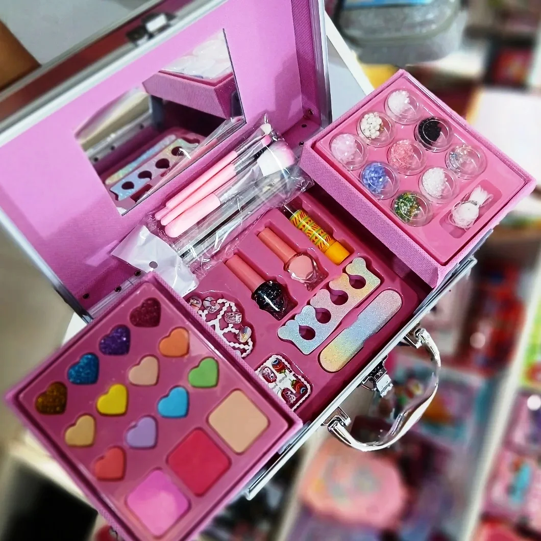 Unicorn Makeup Beauty Box for Kids – Safe, Washable Pretend Play Set with Magical Accessories