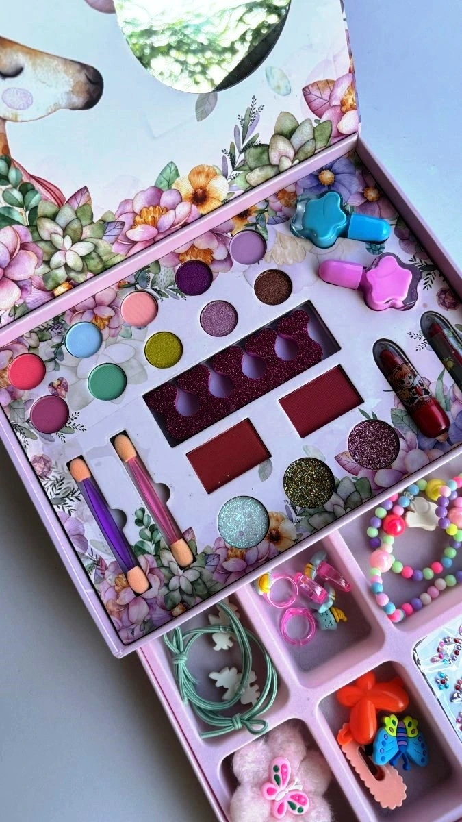 Two Layers Kids Makeup Kit with Beads – Safe & Fun Pretend Play Beauty Set for Girls